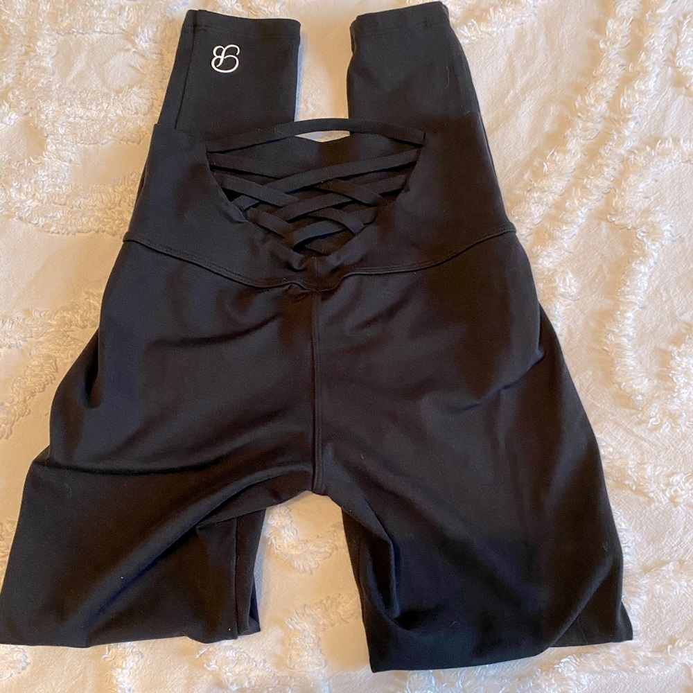 Bombshell Sexy Back Leggings